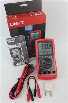 Digital Multimeters(มัลติมิเตอร์) รุ่น LCD UNI-T UT58D วัดได้ทั้งแรงดันและกระแส Voltage and current AC/DC