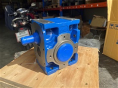  ROSSI Worm gear reducer    From Italy