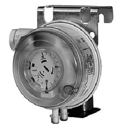 QBM81 Air Differential Pressure Switch
