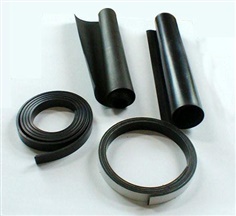 Magnetic rubber sheet