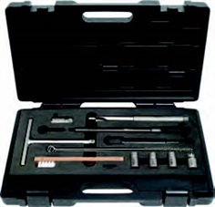 Injector density seat cleaning set