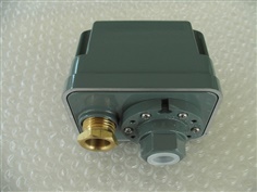 SANWA DENKI Vacuum Switch SVS-18-A, ON/-7.0kPa, OFF/-1.0kPa, Rc3/8, ZDC2