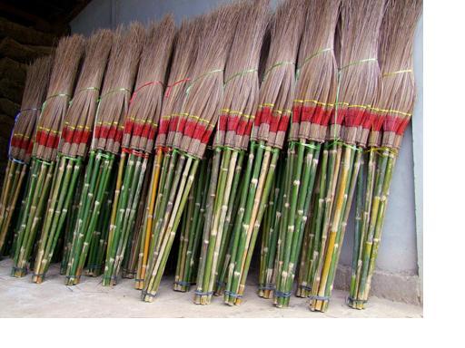 ไม้กวาดทางมะพร้าว,ไม้กวาดทางมะพร้าว,,Plant and Facility Equipment/Cleaning Equipment and Supplies/Brooms