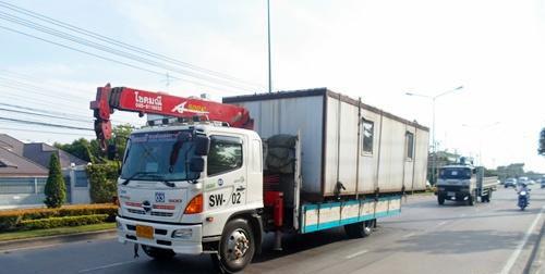 รถบรรทุกติดเครนรับจ้าง,รถบรรทุกติดเครนรับจ้าง,,Logistics and Transportation/Logistics Services/Road Freight
