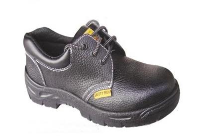 ลดราคา!! รองเท้านิรภัย สีดำ หุ้มส้น,รองเท้าเซฟตี้,PREU,Plant and Facility Equipment/Safety Equipment/Foot Protection Equipment