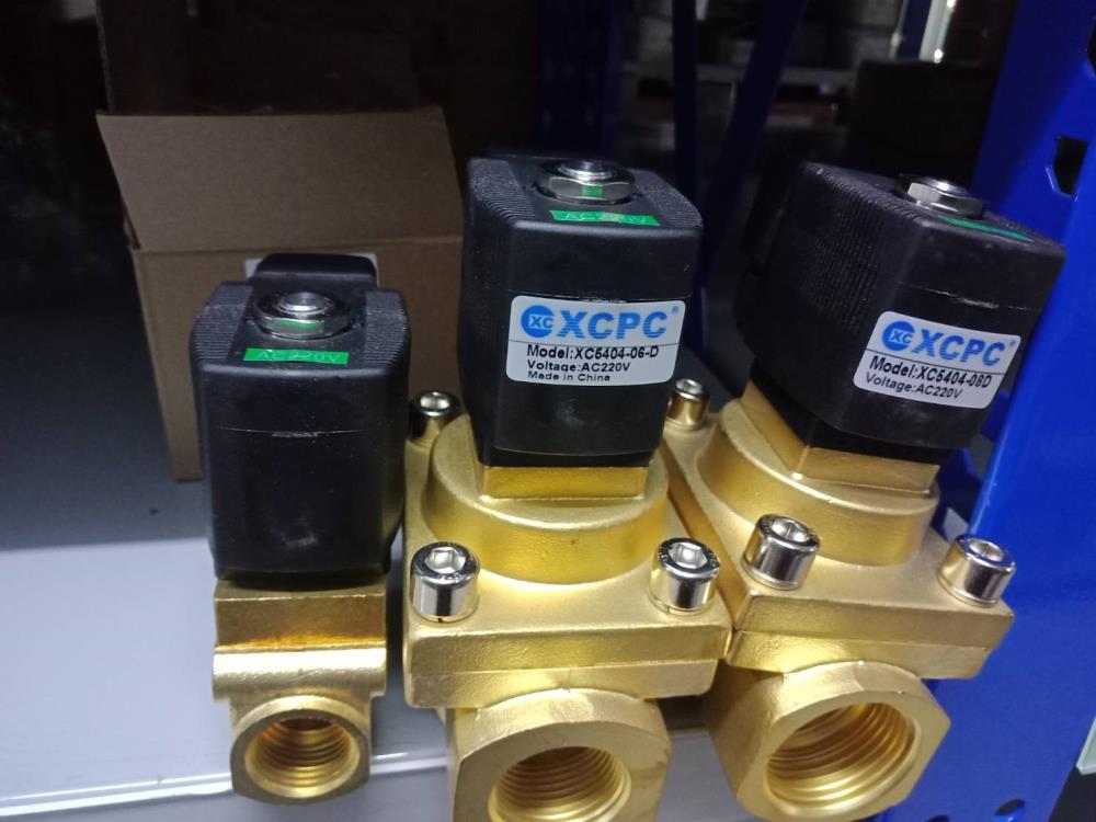 5 Port Air Operated Valve PHP540D,Air Valve,Parker,Machinery and Process Equipment/Machinery/Pneumatic Machine