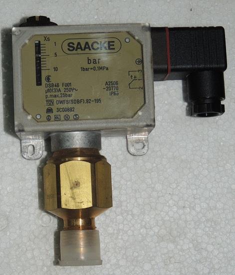 "SAUTER" Pressure Switch,SAUTER, Pressure Switch ,  DSB46-F001,SAUTER,Machinery and Process Equipment/Machine Parts