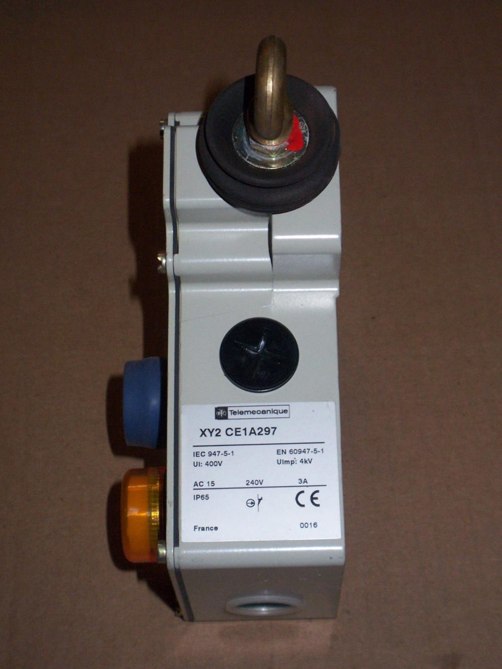 XY2CE1A297 Pull Cord Switch Telemecanique,Pull cord switch , Switch Control ,  Cable pull switch, Telemecanique,  XY2CE1A297,Telemecanique,Instruments and Controls/Switches