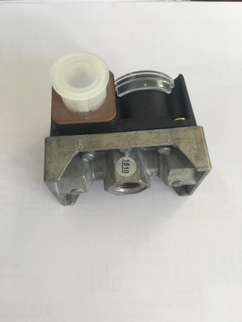 "DUNGS" PRESSURE SWITCH GW 500 A6