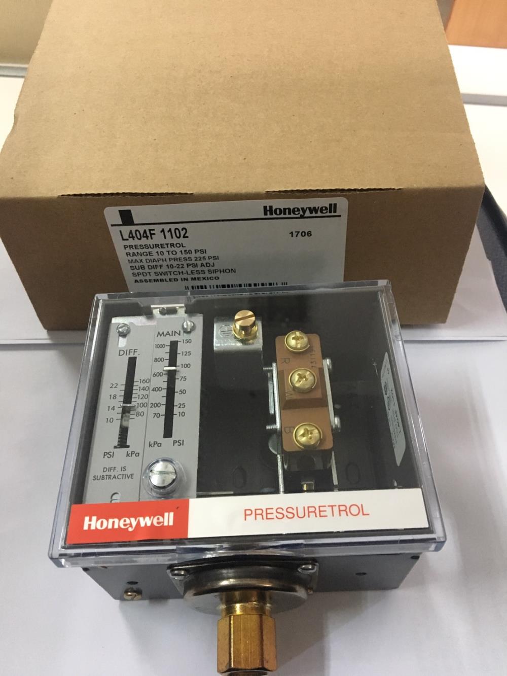 "Honeywell" Pressure Switch ,"Honeywell" Pressure Switch  L404F1102,Honeywell,Instruments and Controls/Switches