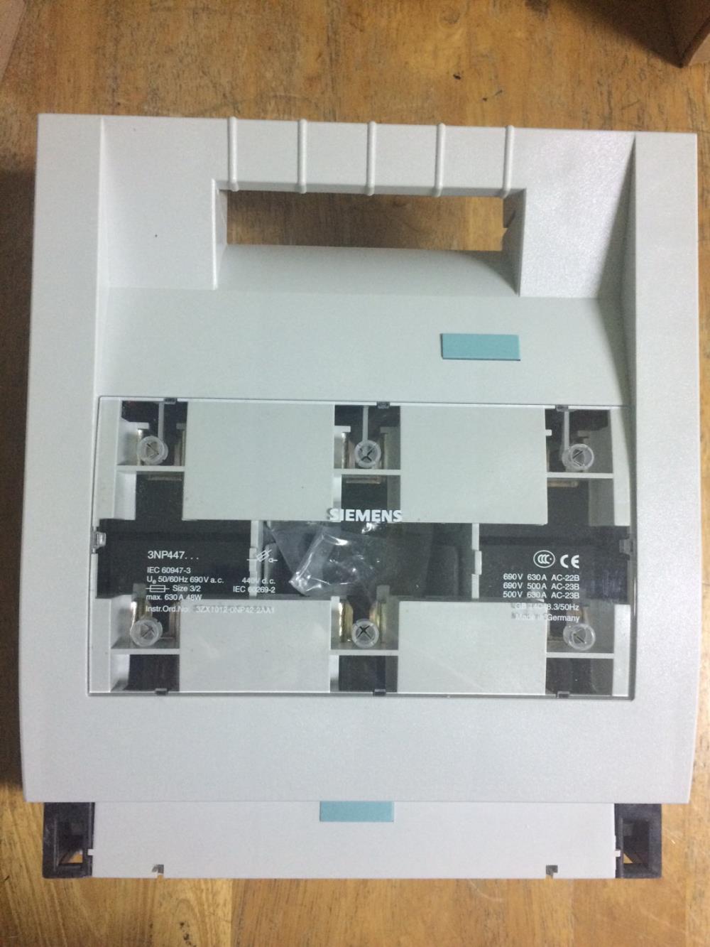 "Siemens"Fuse Switch Disconnector, 3NP4470-0CA01#"Siemens"Fuse Switch Disconnector, 3NP4470-0CA01,"Siemens"Fuse Switch Disconnector, 3NP4470-0CA01#"Siemens"Fuse Switch Disconnector, 3NP4470-0CA01,"Siemens"Fuse Switch Disconnector, 3NP4470-0CA01#"Siemens"Fuse Switch Disconnector, 3NP4470-0CA01,Instruments and Controls/Switches