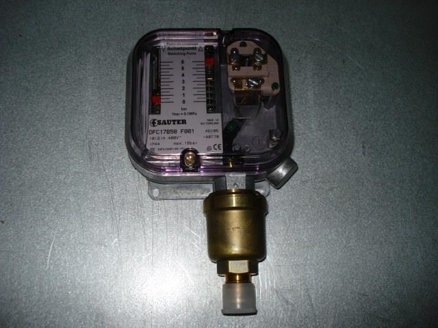 PRESSURE SWITCH,sauter pressure switch DFC17B58F001,SAUTER,Instruments and Controls/Controllers