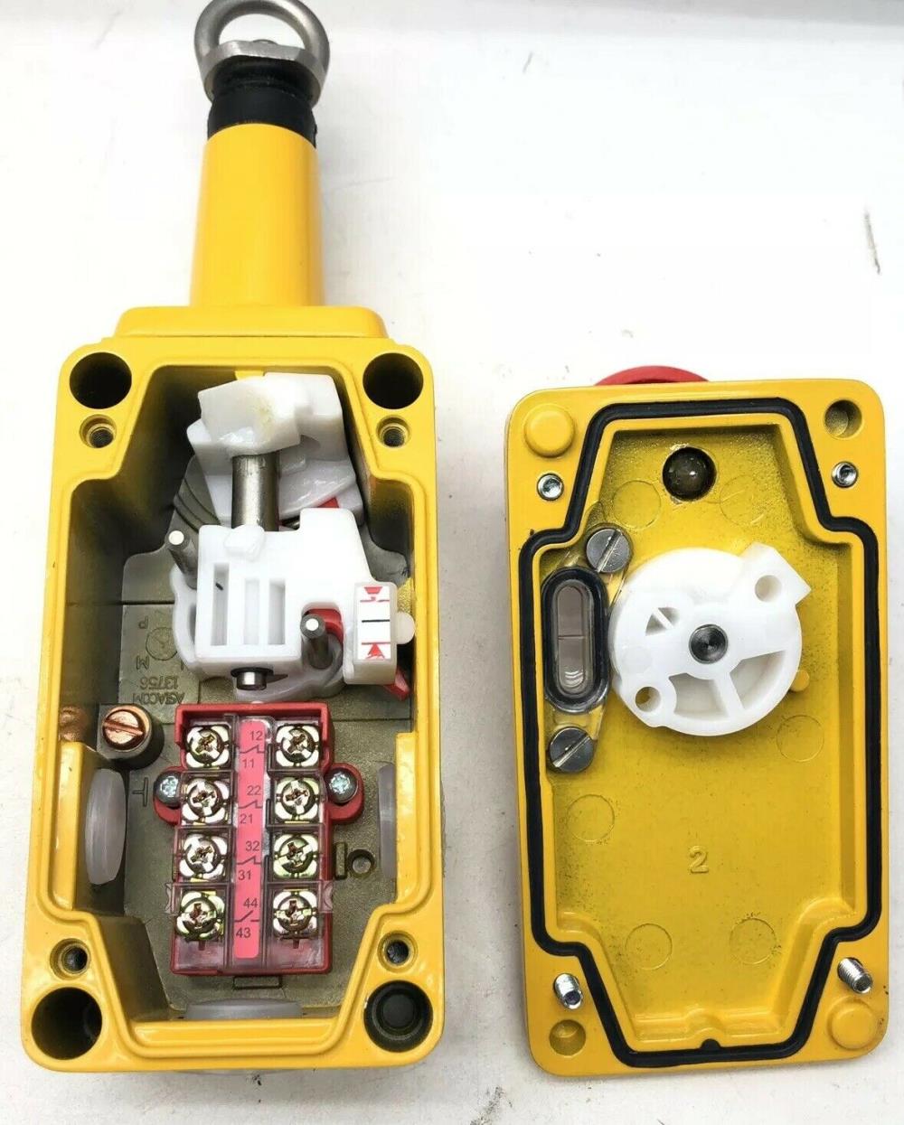 Allen Bradley 440E-L Cable Pull Switch