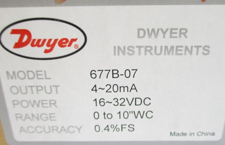 Dwyer 677B Differential Pressure Gauge