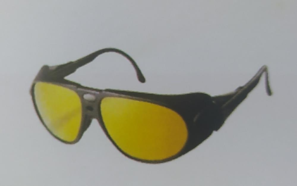 เเว่นตาสำหรับใช้กับเครื่องตัดพลาสม่า #OTOS B-701 BSP