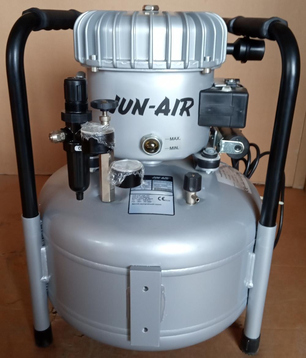 ปั๊มลม JUN-AIR รุ่น 6 Series,ปั๊มลม,ปั๊มลมJUN-AIR ,JUN-AIR,JUN-AIR 6 Series,Air Compressor,Air Compressor Oil-lubricated,JUN-AIR,Machinery and Process Equipment/Compressors/Air Compressor