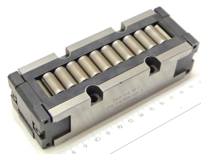 PR14089 Linear recirculating roller bearing unit Linear roller bearings, inch size mounting dimensions 140 x 52 x 38 mm.