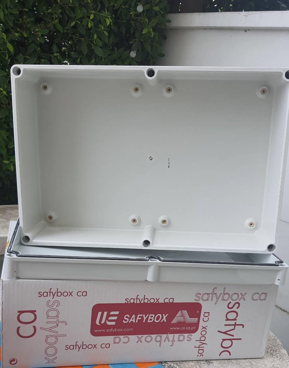 กล่องไฟเบอร์กลาส รุ่น CA-Series (Safybox (GRP))