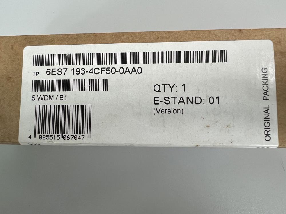 Siemens 6SE7 193-4CF50-0AA0 SIMATIC DP,Siemens 6SE7 193-4CF50-0AA0 SIMATIC DP, Terminal module TM-E30C46-A1 for ET 200S for electronic modules 30 mm overall width, spring-type terminals 4x 6 terminal connections with terminal access to AUX1, AUX1 continuous,Siemens 6SE7 193-4CF50-0AA0 SIMATIC DP,Automation and Electronics/Access Control Systems